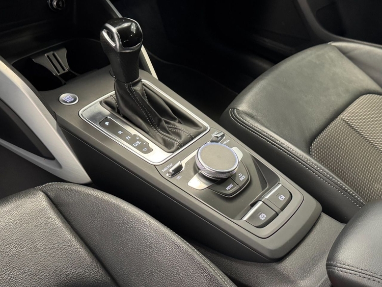 Audi Q2 S-LINE 35TFSI S-TRONIC foto 22