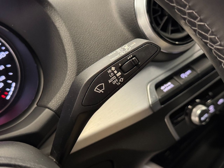 Audi Q2 S-LINE 35TFSI S-TRONIC foto 24