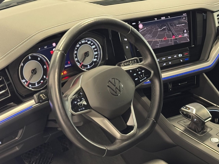 Volkswagen Touareg PREMIUM ELEGANCE  3.0 V6 TIP 4MOTION foto 18