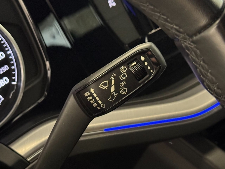 Volkswagen Touareg PREMIUM ELEGANCE  3.0 V6 TIP 4MOTION foto 22