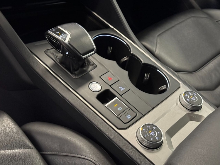 Volkswagen Touareg PREMIUM ELEGANCE  3.0 V6 TIP 4MOTION foto 26