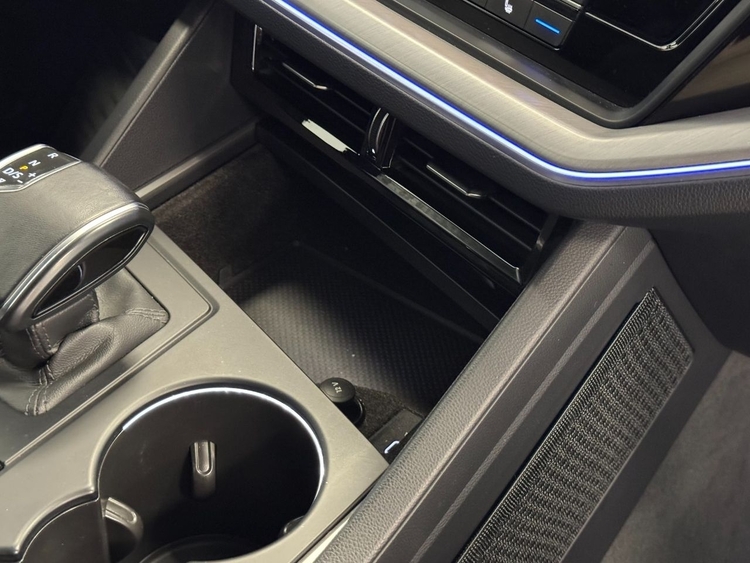 Volkswagen Touareg PREMIUM ELEGANCE  3.0 V6 TIP 4MOTION foto 38