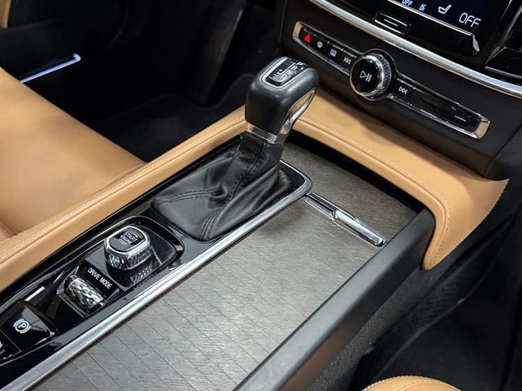 Volvo V90 D5 AWD PRO AUTO foto 33