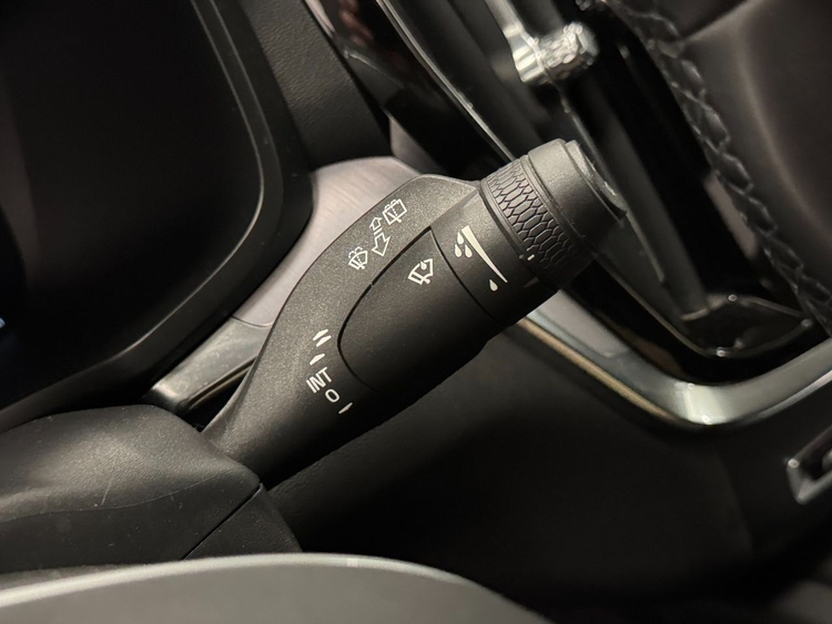 Volvo V60 2.0 B4 D MOMENTUM PRO AUTO foto 19