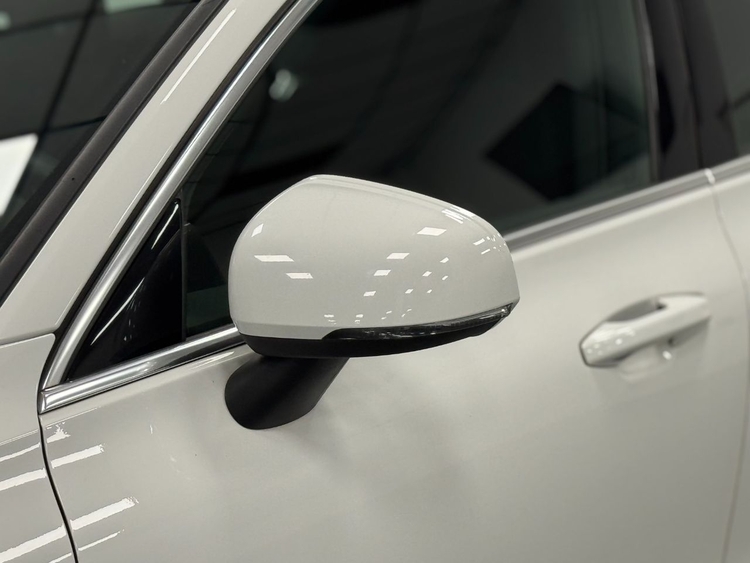 Volvo V60 2.0 B4 D MOMENTUM PRO AUTO foto 32