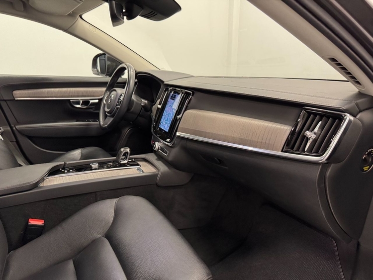 Volvo V90 CROSS COUNTRY 2.0 B4 AWD AUTO foto 26