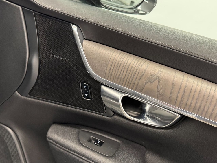 Volvo V90 CROSS COUNTRY 2.0 B4 AWD AUTO foto 28