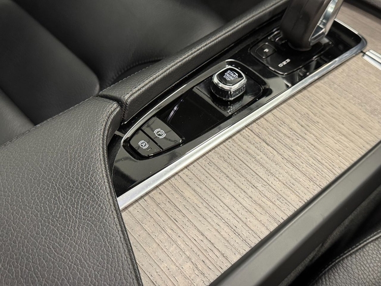 Volvo V90 CROSS COUNTRY 2.0 B4 AWD AUTO foto 36