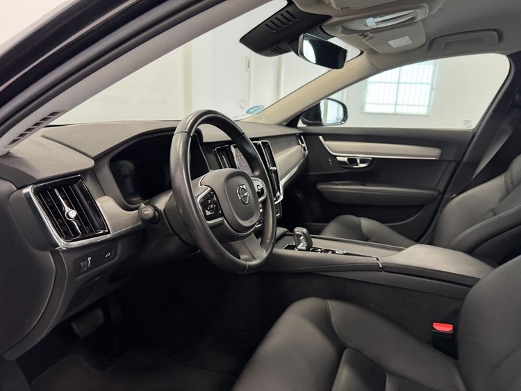 Volvo V90 MOMENTUM PRO AUTO foto 14