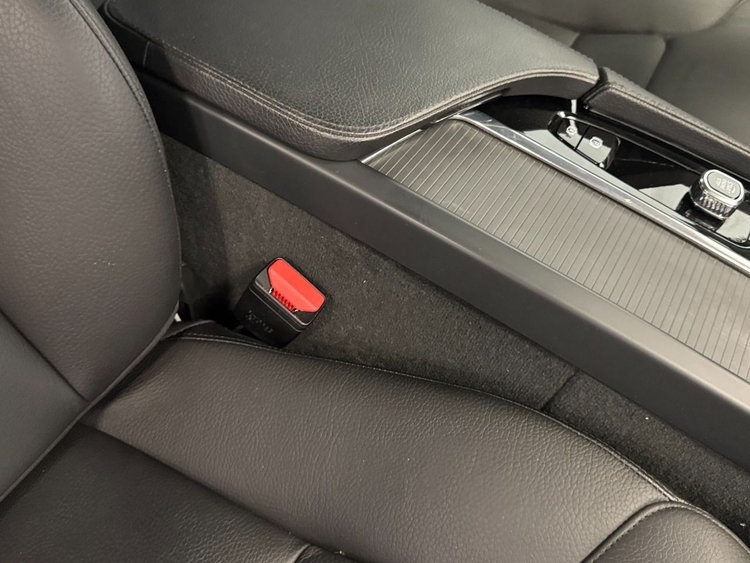 Volvo V90 MOMENTUM PRO AUTO foto 38