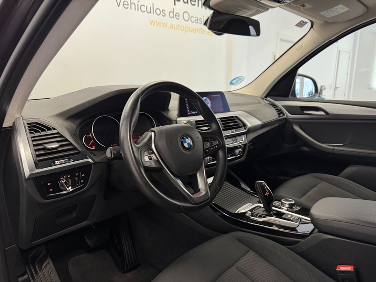 BMW X3 XDRIVE 20D foto 14
