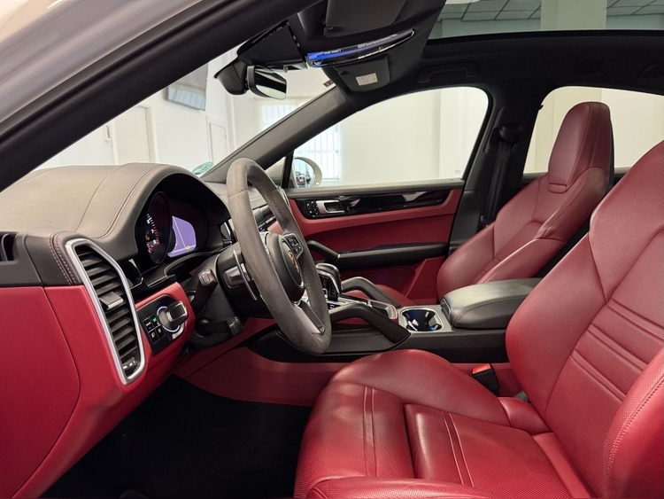 Porsche Cayenne CAYENNE foto 15