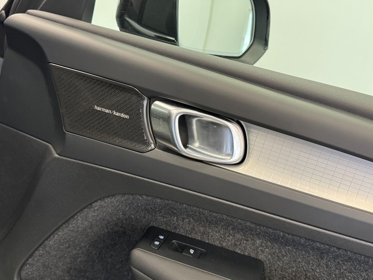 Volvo XC40 T4 PLUS BRIGHT AUTO  foto 24