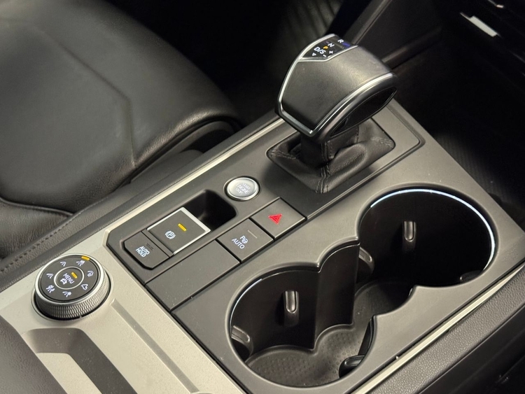 Volkswagen Touareg PREMIUM ELEGANCE  foto 32