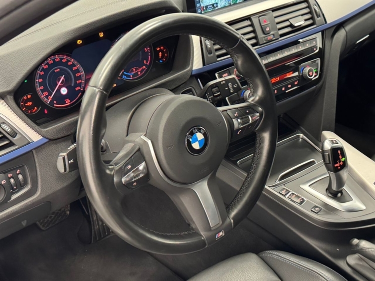 BMW Serie 3 318D AUTO M foto 18
