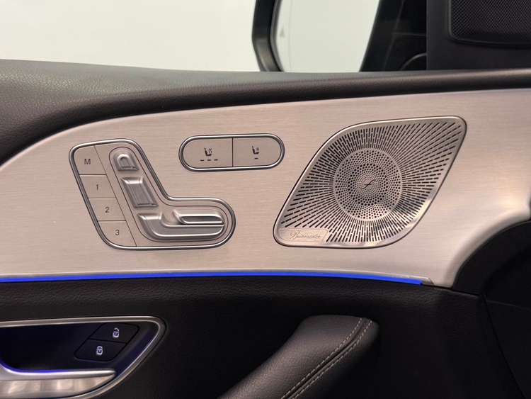 Mercedes GLE AMG NIGHT 4MATIC 300D foto 18