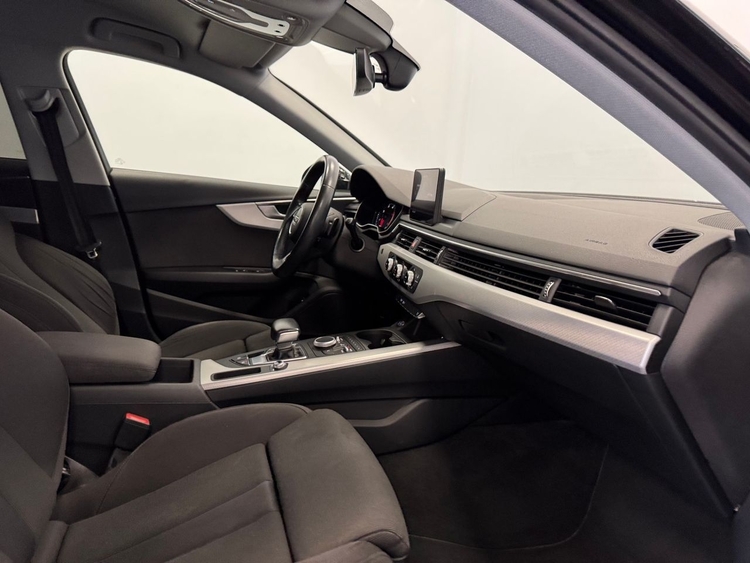 Audi A4 AVANT A4 foto 26
