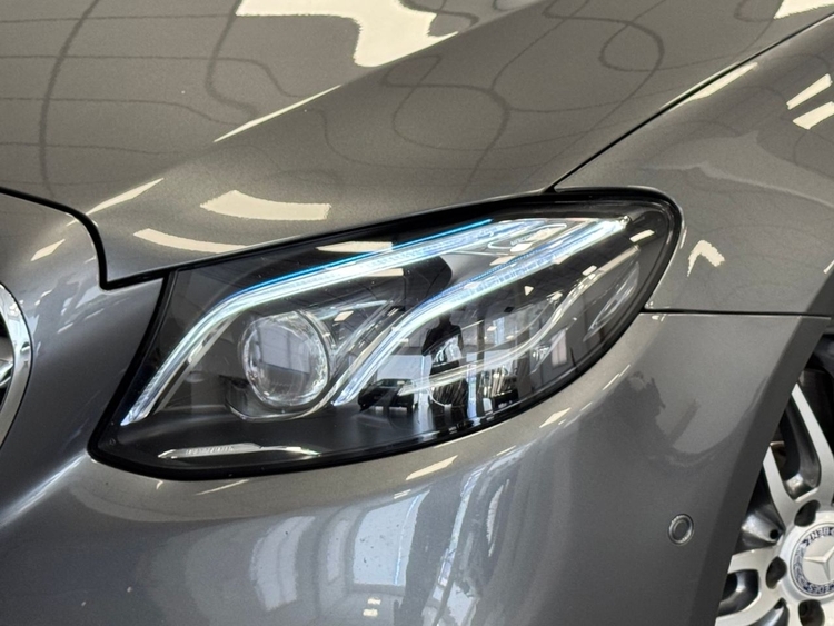Mercedes Clase E E220D foto 43