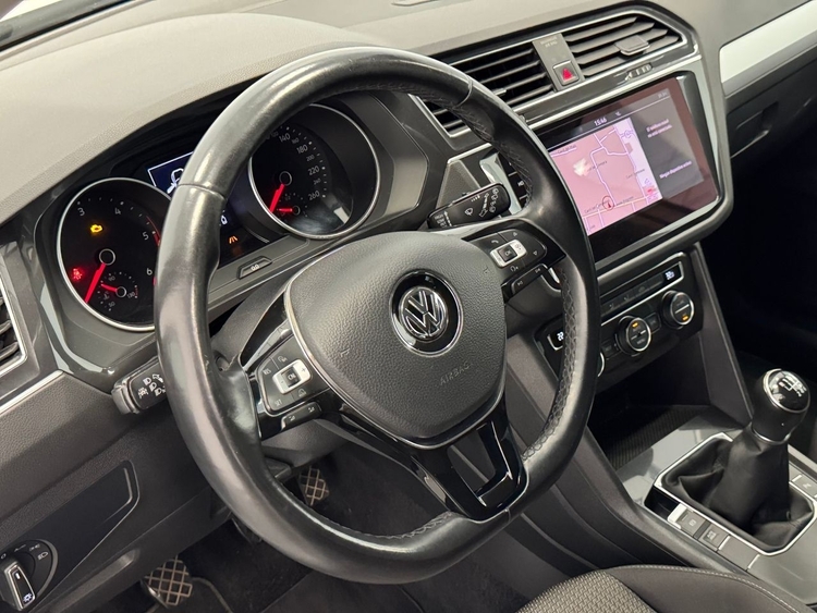 Volkswagen Tiguan ADVANCED foto 15