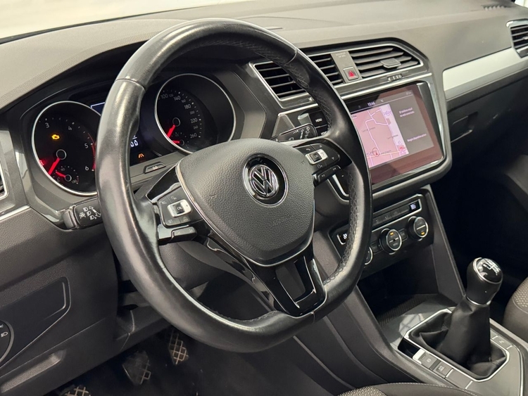 Volkswagen Tiguan ADVANCED foto 16