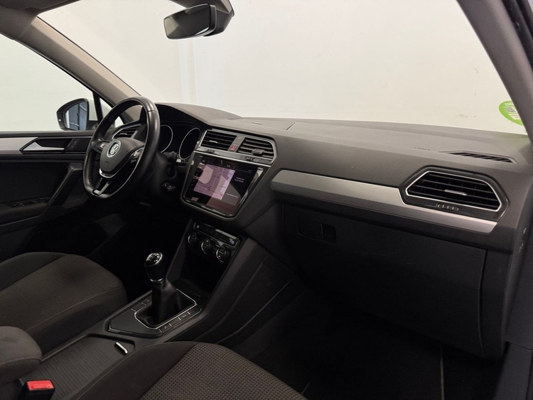 Volkswagen Tiguan ADVANCED foto 22