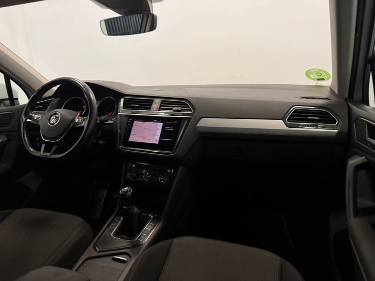 Volkswagen Tiguan ADVANCED foto 10