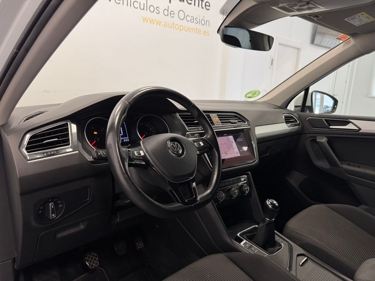 Volkswagen Tiguan ADVANCED foto 11