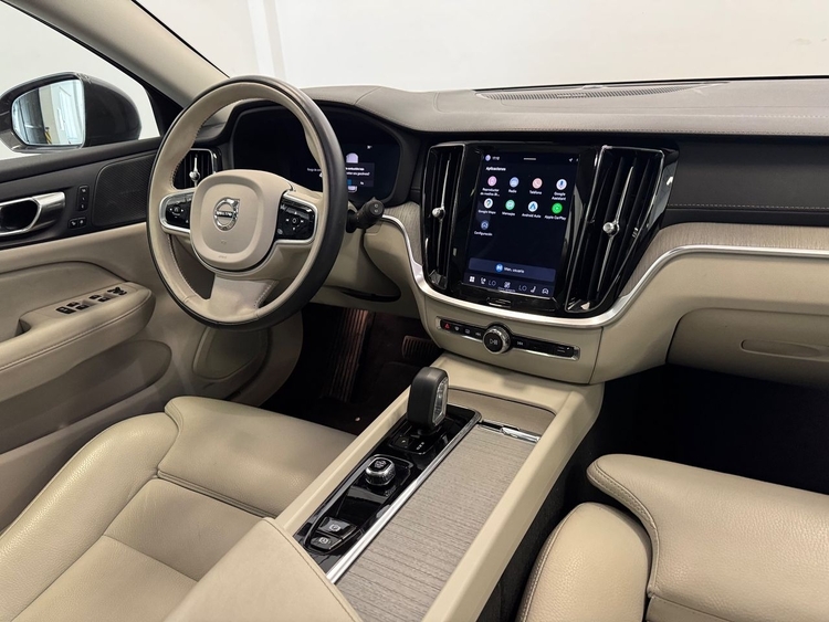 Volvo V60 ULTIMATE AUTO  B4 D foto 30