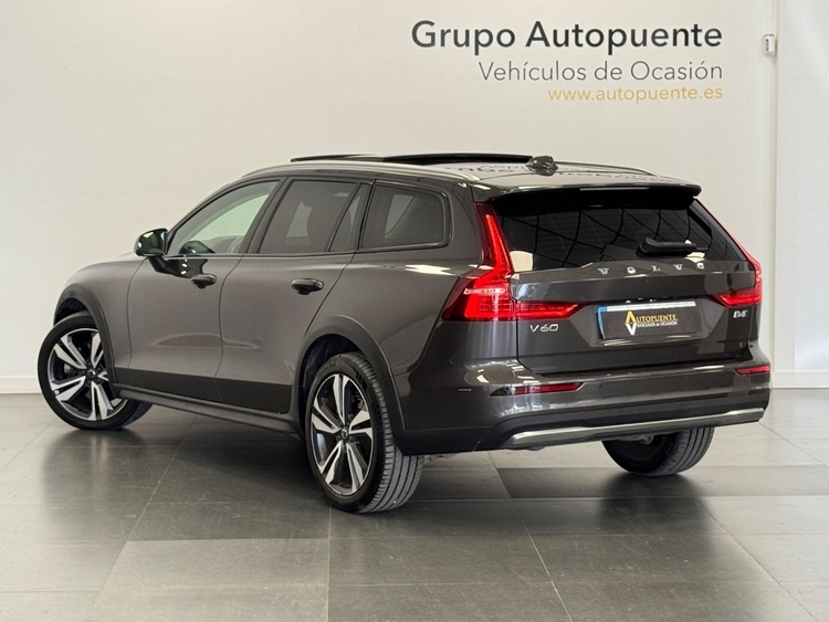 Volvo V60 ULTIMATE AUTO  B4 D foto 5
