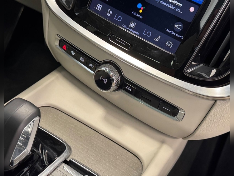 Volvo V60 ULTIMATE AUTO  B4 D foto 43