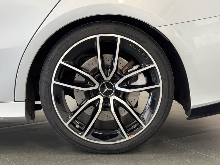 Mercedes Clase A 35 AMG foto 9