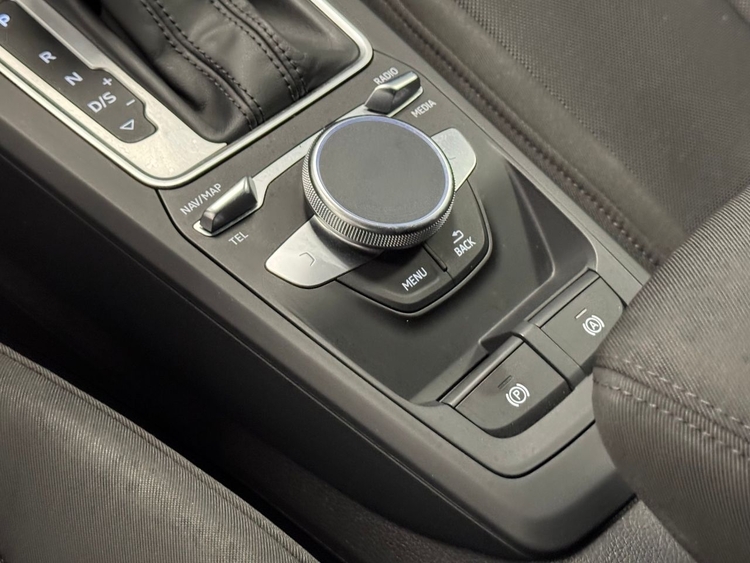 Audi Q2 ADVANCED S-TRONIC  foto 24