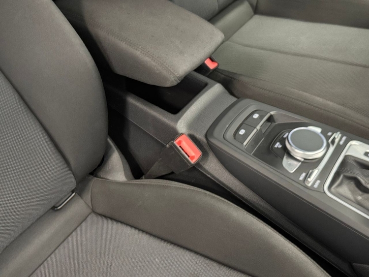 Audi Q2 ADVANCED S-TRONIC  foto 38