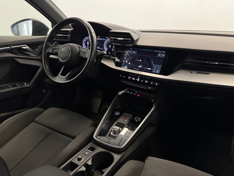 Audi A3 S-LINE  40TFSI E foto 12