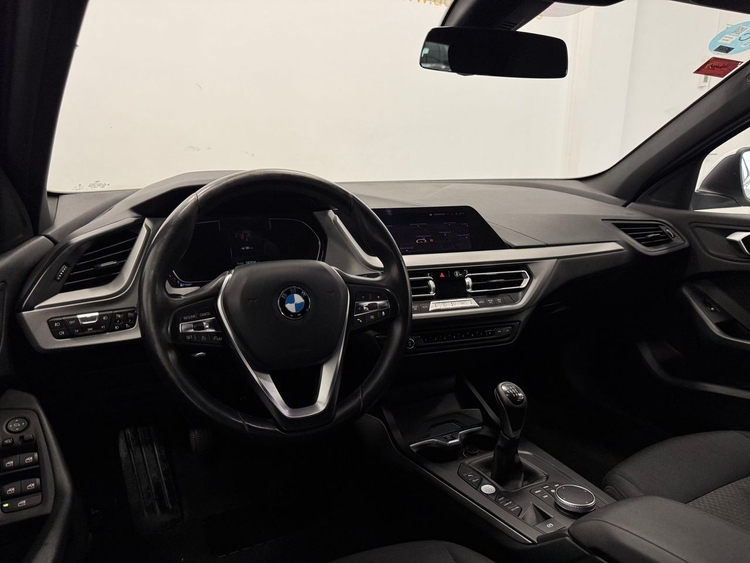 BMW Serie 1 118D foto 9