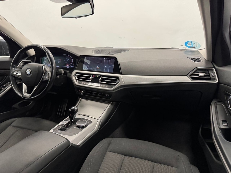 BMW Serie 3 320D AUTO foto 11