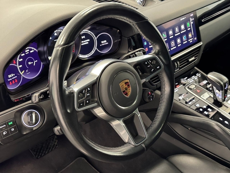 Porsche Cayenne E-HYBRID foto 16
