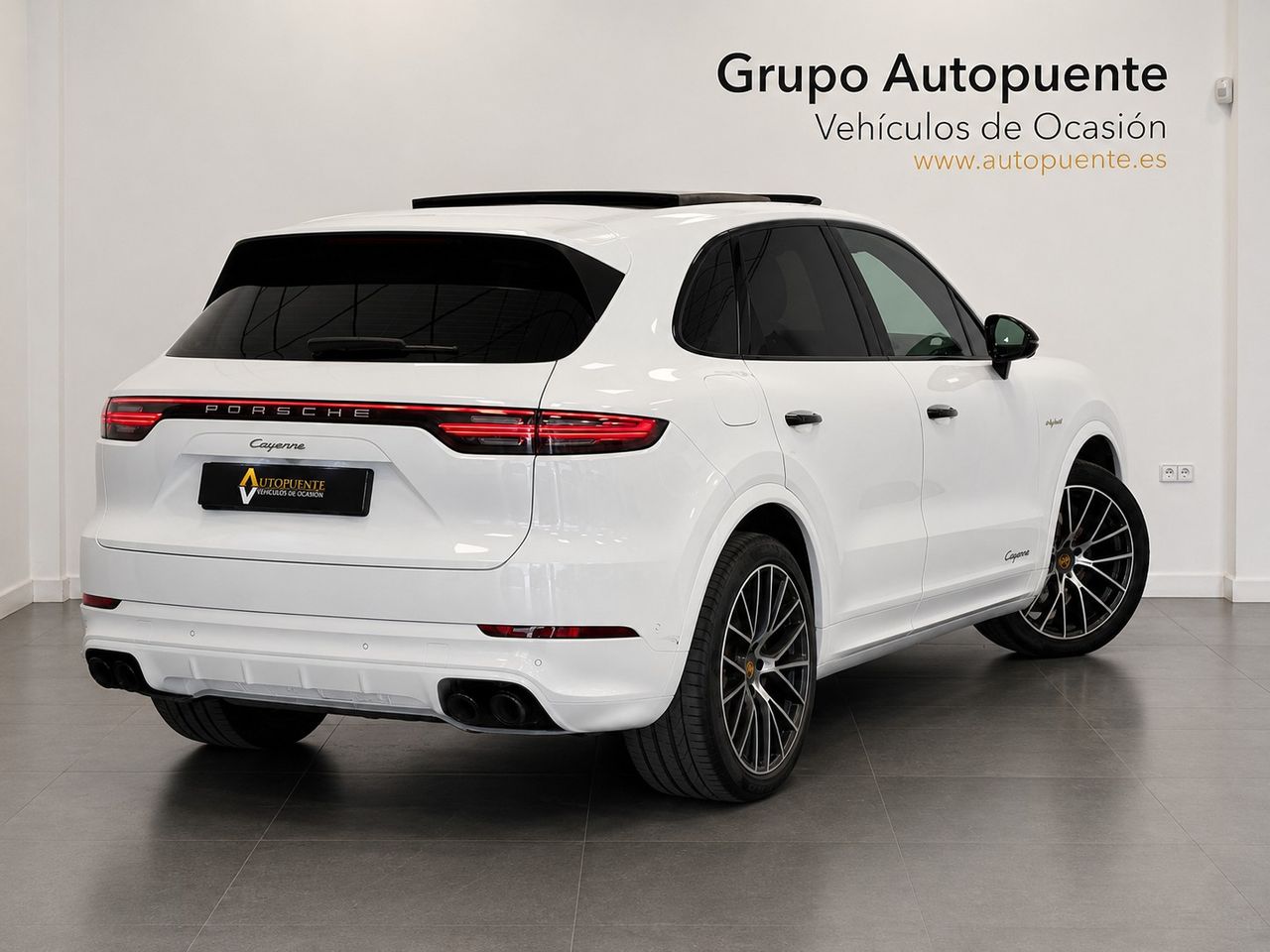 Porsche Cayenne E-HYBRID foto 4