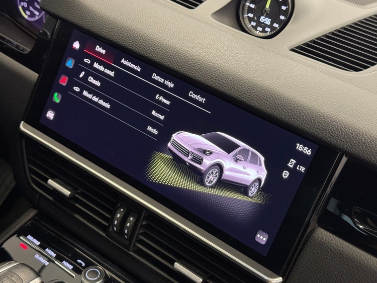 Porsche Cayenne E-HYBRID foto 32