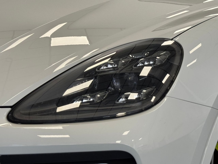 Porsche Cayenne E-HYBRID foto 45