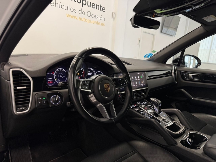 Porsche Cayenne E-HYBRID foto 8