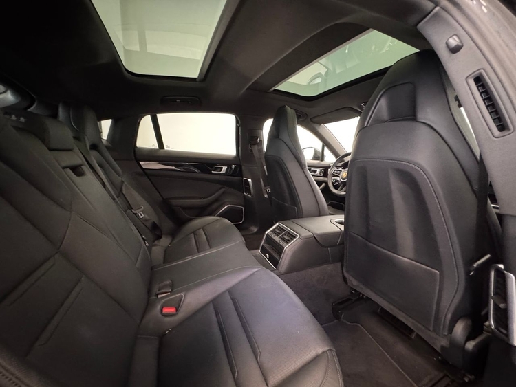 Porsche Panamera 4 E-HYBRID foto 40