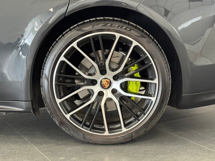 Porsche Panamera 4 E-HYBRID foto 45