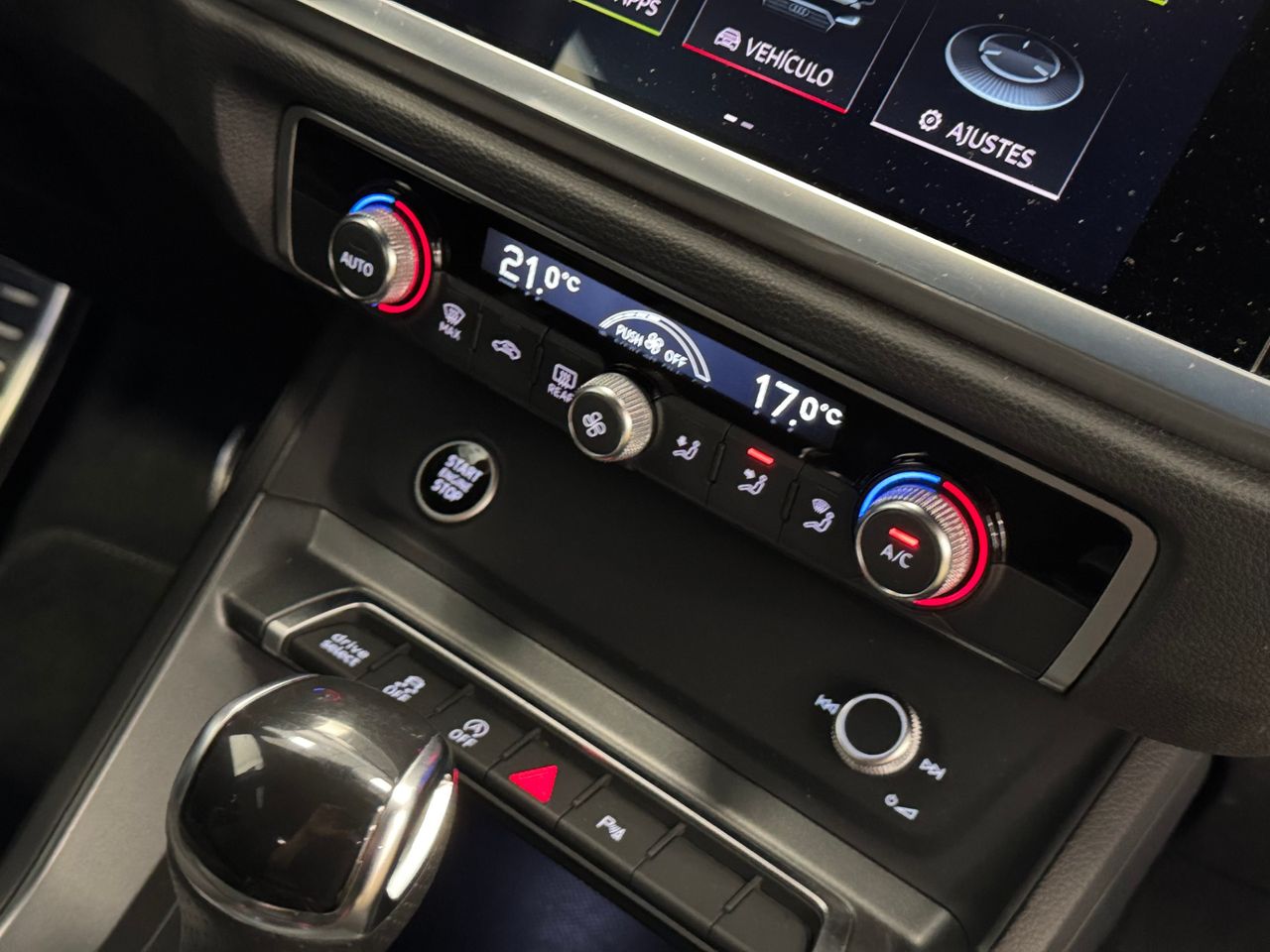 Audi Q3 S LINE BLACK LINE miniatura 30