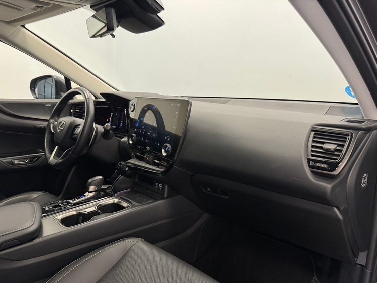 Lexus NX 450H + LUXURY foto 13
