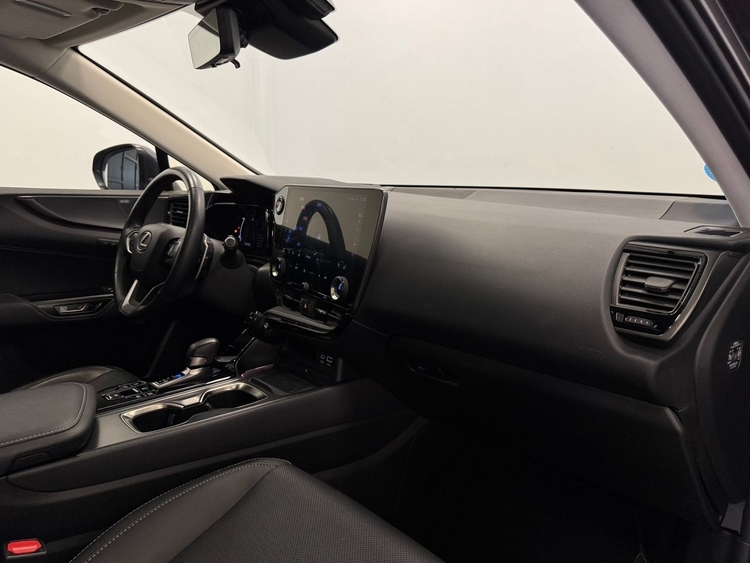 Lexus NX 450H + LUXURY foto 27