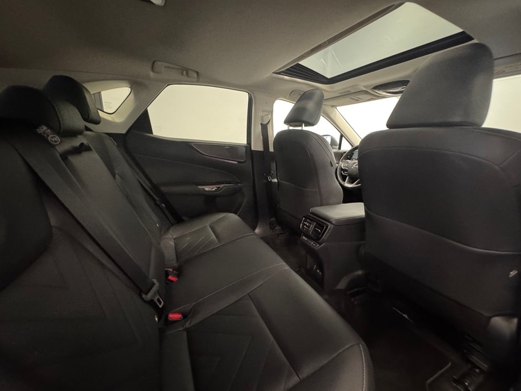Lexus NX 450H + LUXURY foto 42