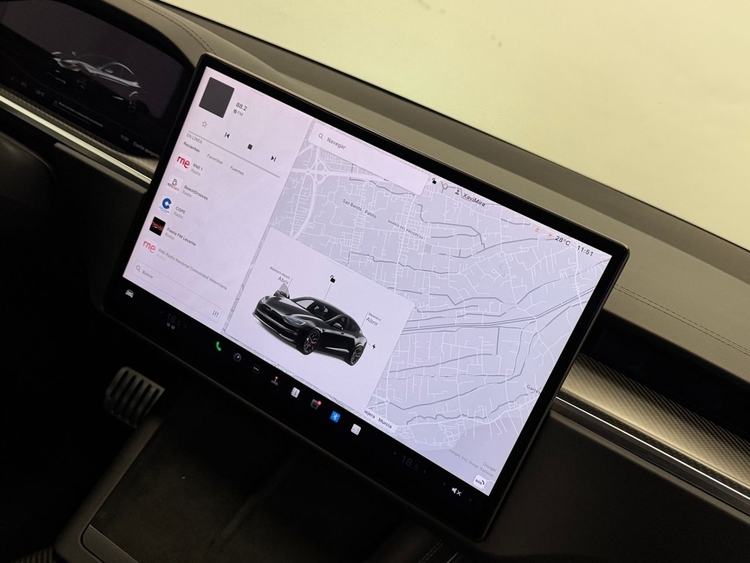 Tesla Model  S PLAID  foto 17