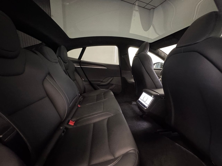 Tesla Model  S PLAID  foto 29