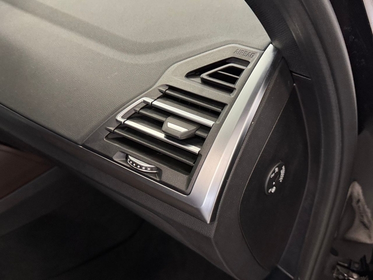BMW X4 XDRIVE 30D M foto 32